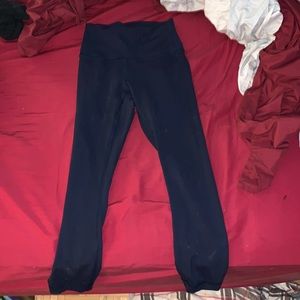 Size4 lululemon wundertrain high rise crop 23” 100$ new asking 80$